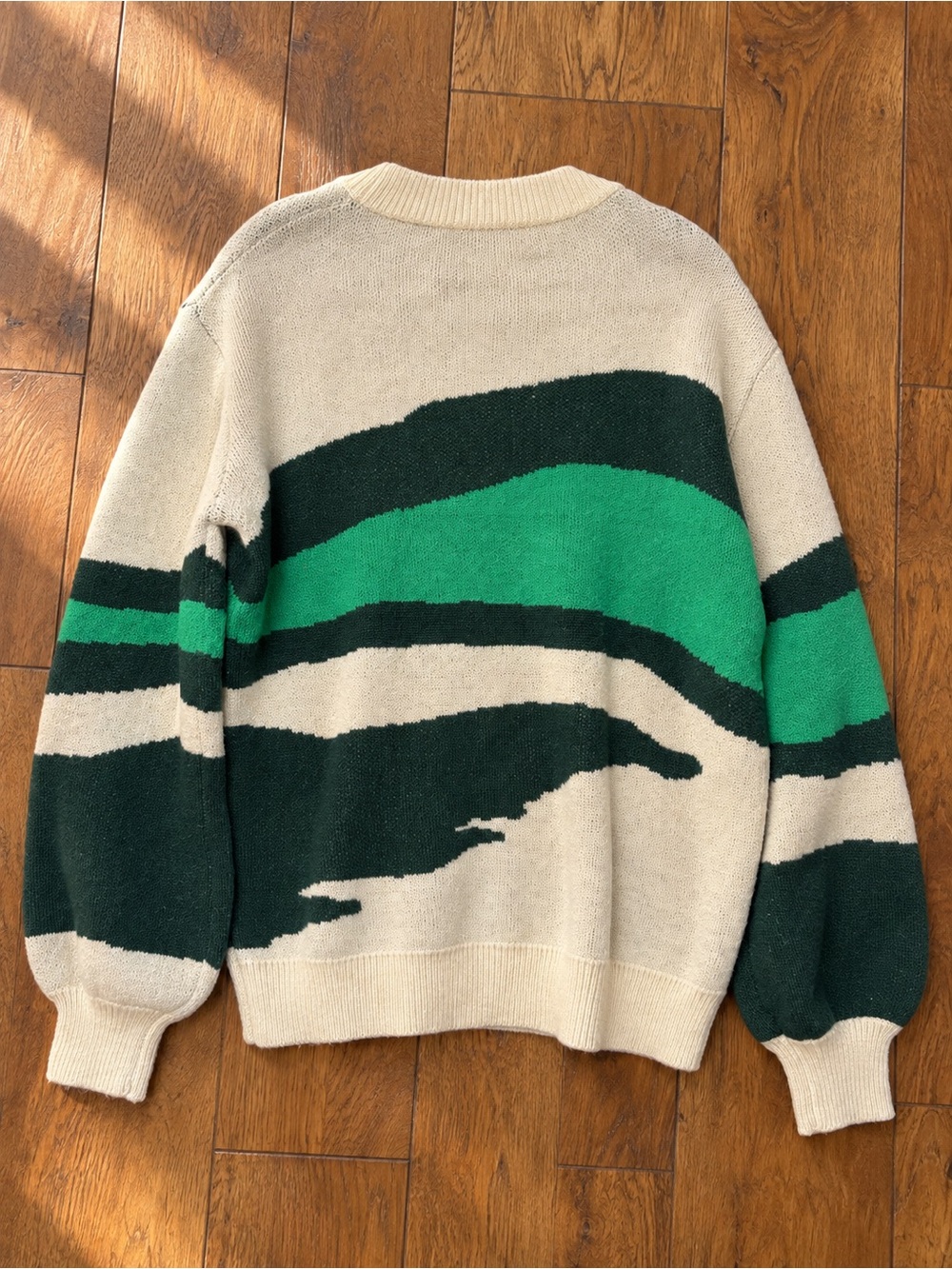 Cider Oversized Cream Mushroom Graphic Crewneck Sweater Sz S NWOT - Picture 2 of 2